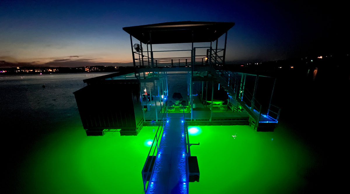 Green Blob Jumbo BLOB 30000 Lumens 600 LED Underwater Fishing Light for Docks 110 Volt AC with 3 Prong Plug Sports Green Blob Outdoors 